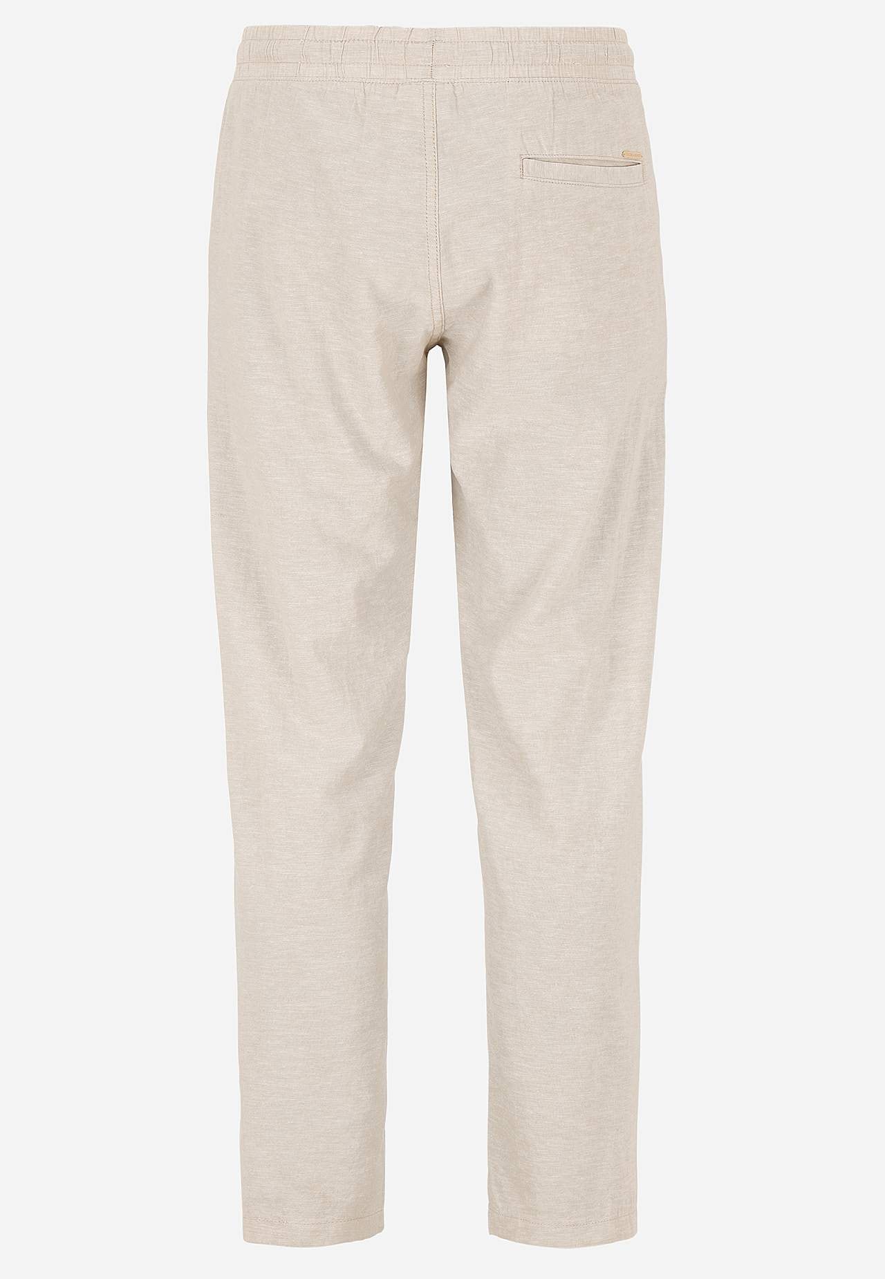 Mukavat housut puuvillasekoituksesta