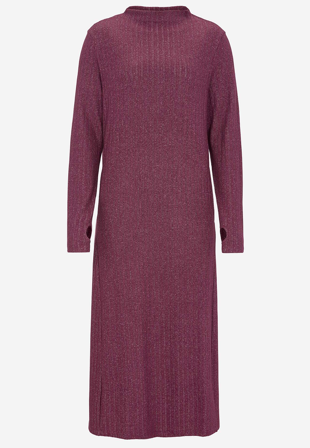 Pehmeä trikoomekko taskuilla