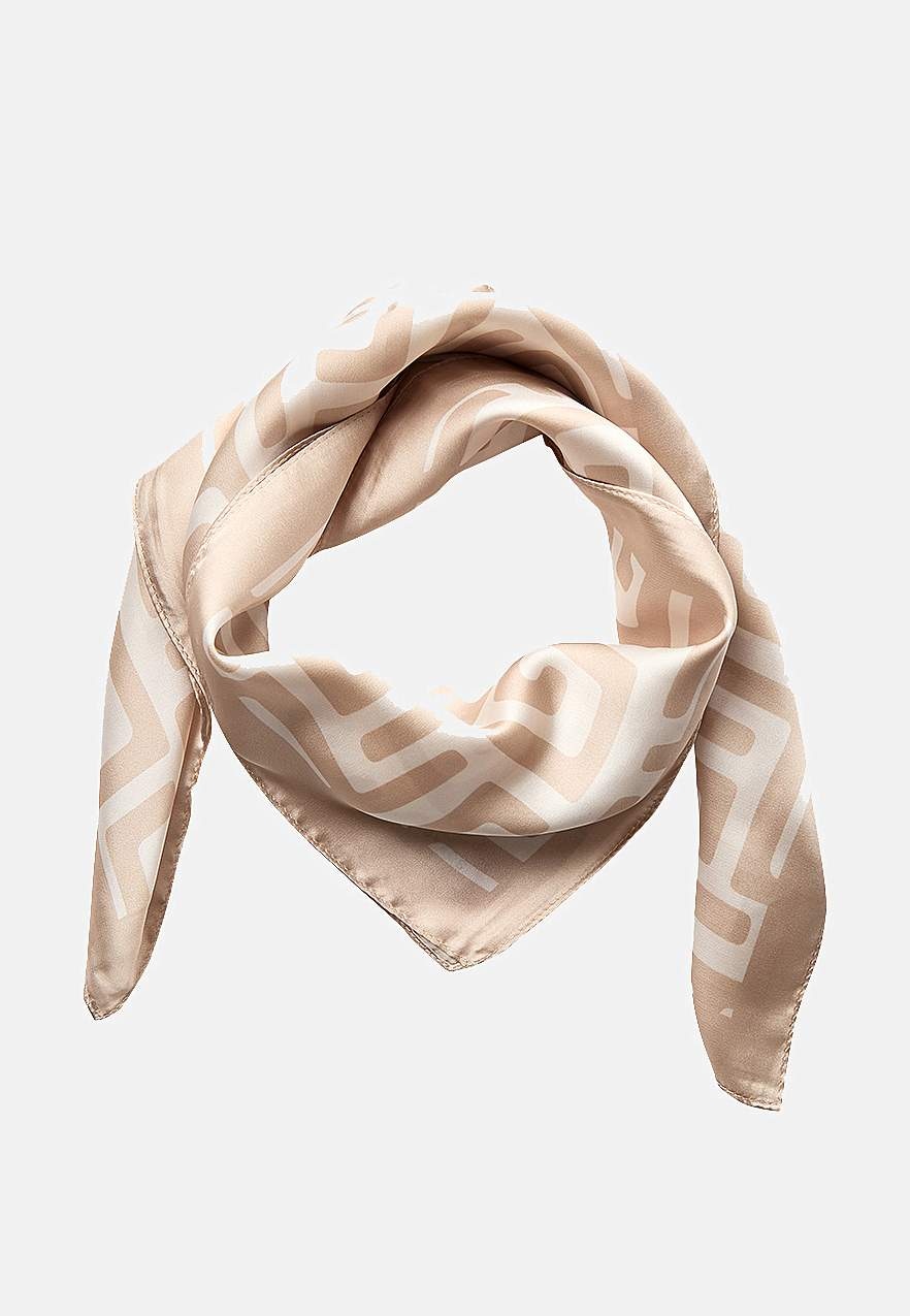 Huivi kuviollisesta satiinista