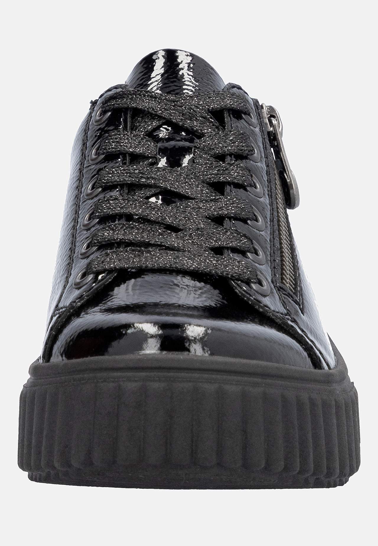 Patentoidut tennarit nahasta