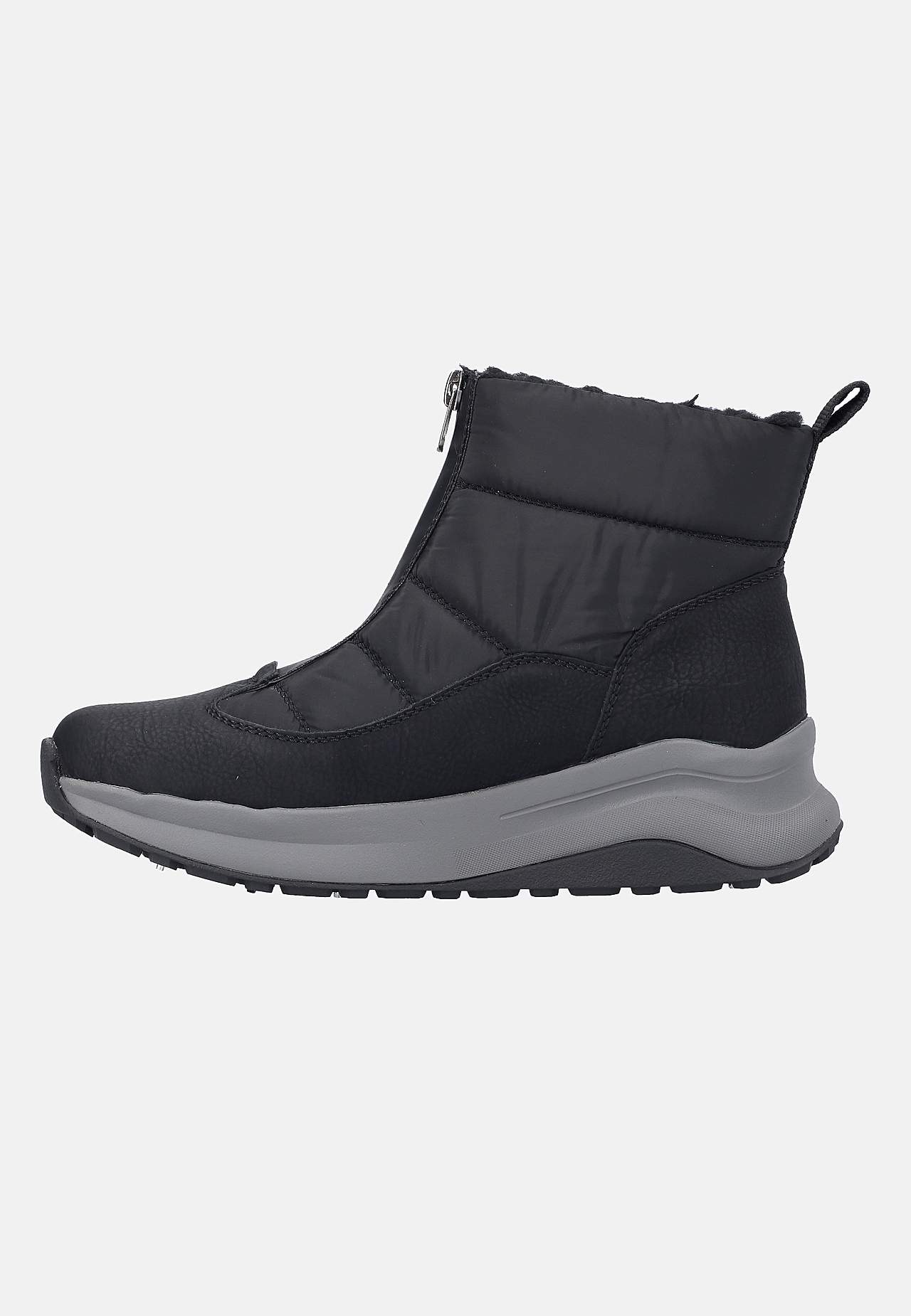 Vuorattu varsikenkä jääkengillä