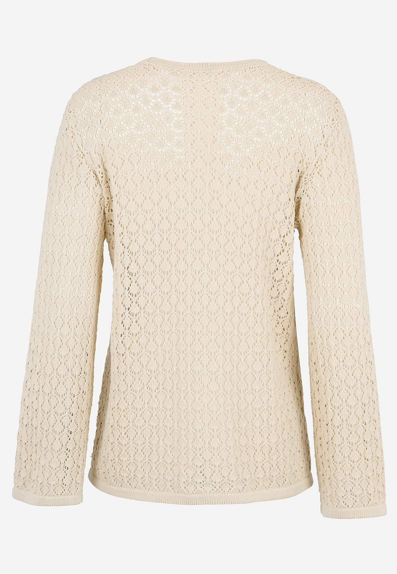 Neulottu paita rei’ityksellä