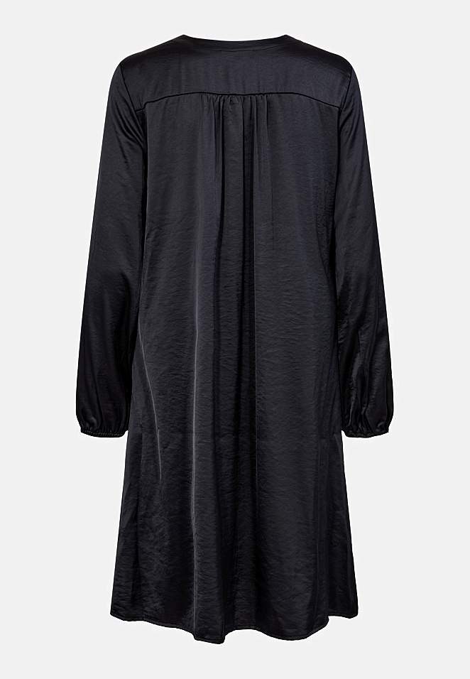 Satiinimekko solmuyksityiskohdalla